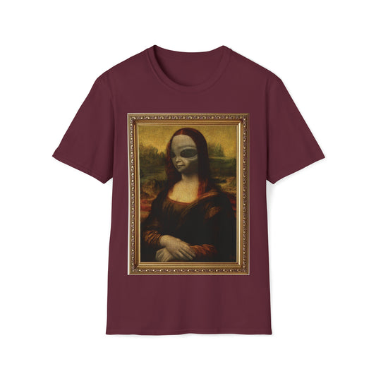 T "Alien Lisa" Classic Art Masters Unisex Softstyle T-Shirt